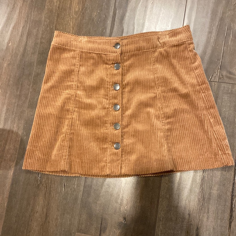 SUPER SOFT Cordaroy Zara Skirt! Buttons all the way down the middle.